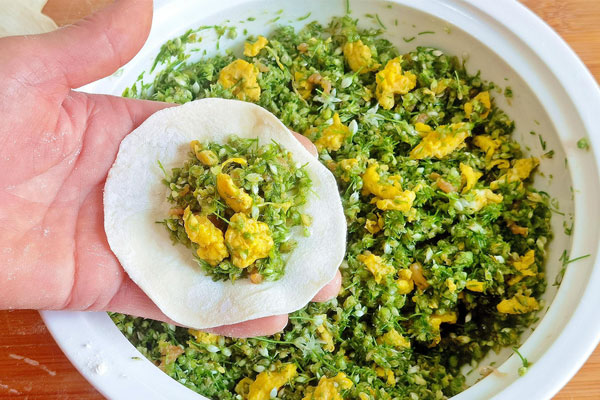 Cách làm gỏi ức gà thơm ngon, thanh đạm cho ngày nắng nóng-3