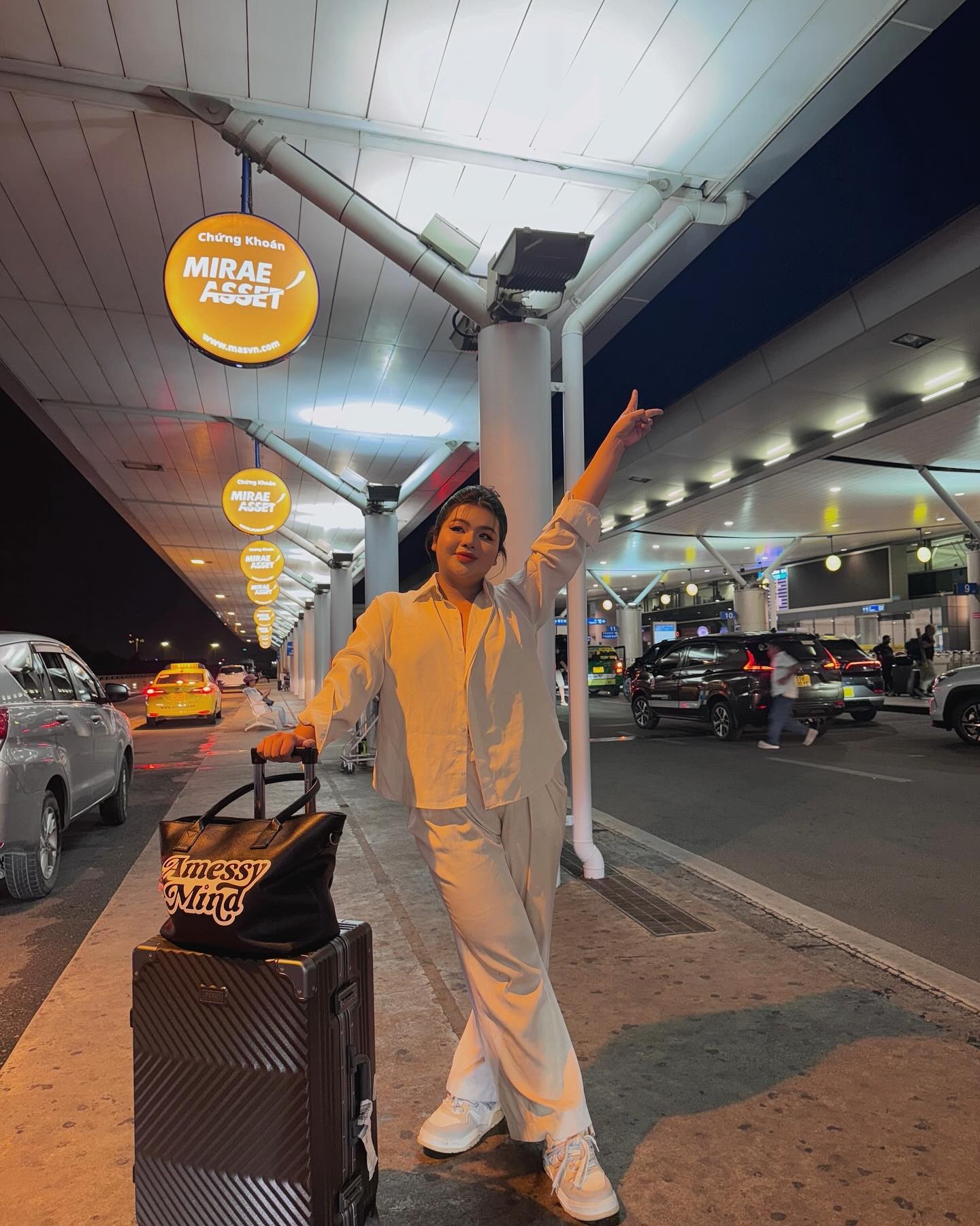 Huy Hoàng - người hỗ trợ Tường San trở thành Á hậu 2 Miss International Queen 2024-7