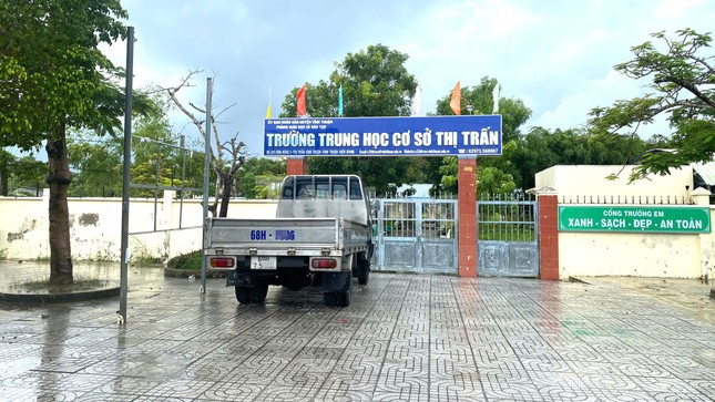 Hiệu trưởng tự ý chuyển trường trước năm học mới: Tôi chưa biết làm lễ khai giảng ở đâu-1