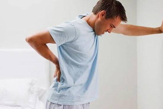 Thấy những triệu chứng này bạn nên đi khám thận ngay