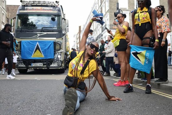 Nhiều người bị đâm tại lễ hội Notting Hill Carnival, Anh