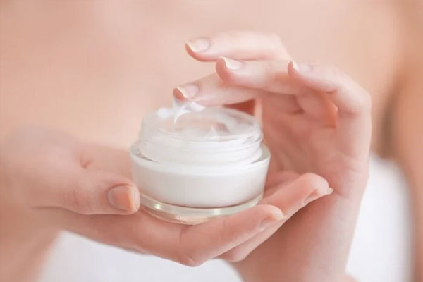 Yêu cầu thu hồi nhiều lô gel tắm gội, chăm sóc da, kem chống nắng-2