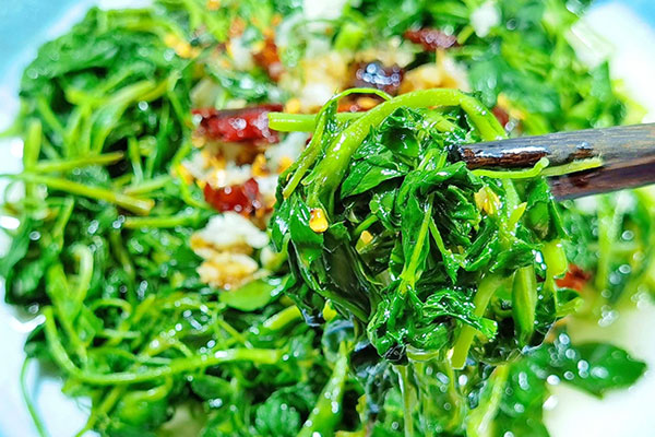 Vì sao món cà bung của miền Bắc luôn có mẻ và mắm tôm?-2