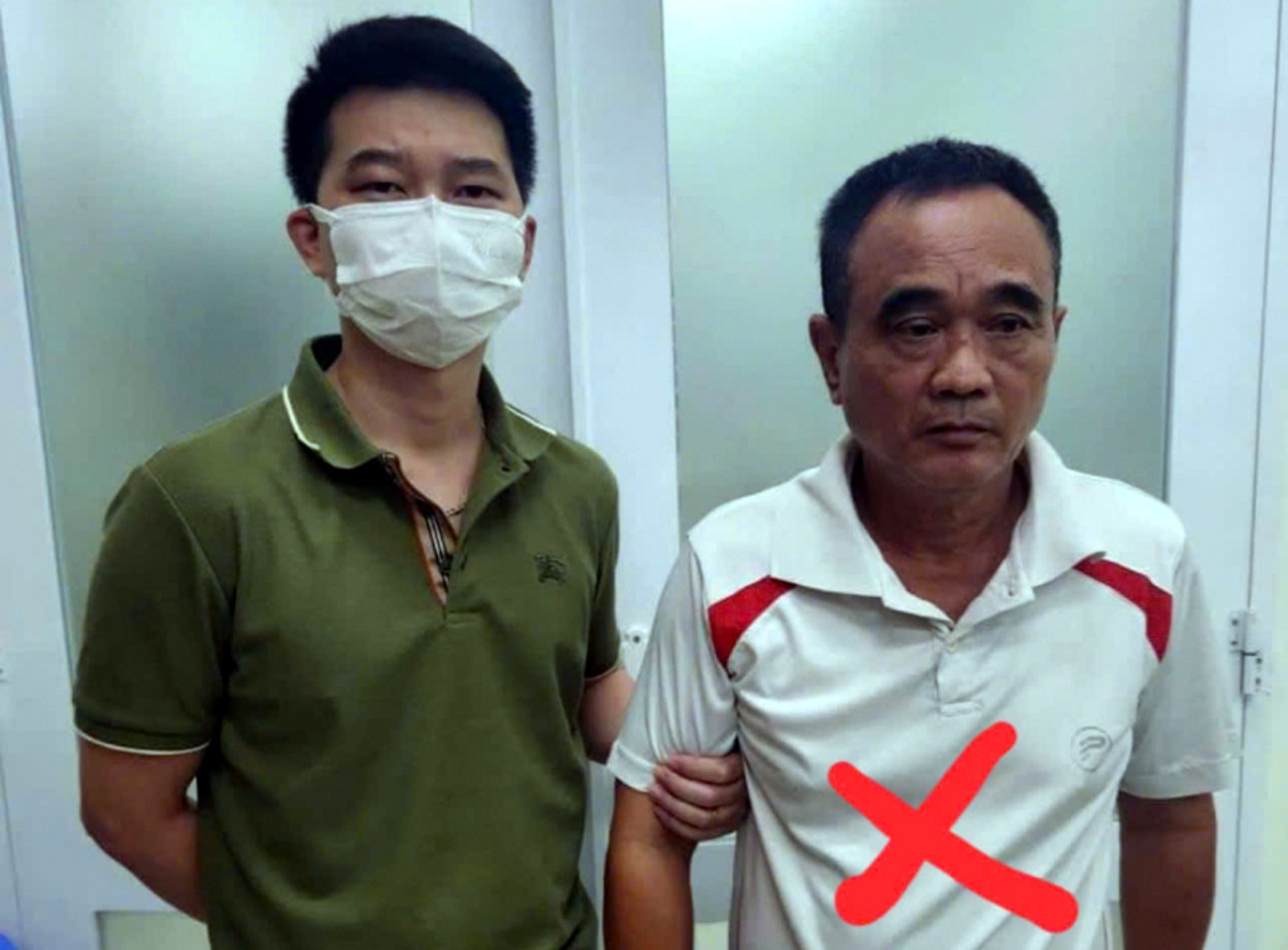 Phút giáp mặt đối tượng trốn truy nã hơn 30 năm-2