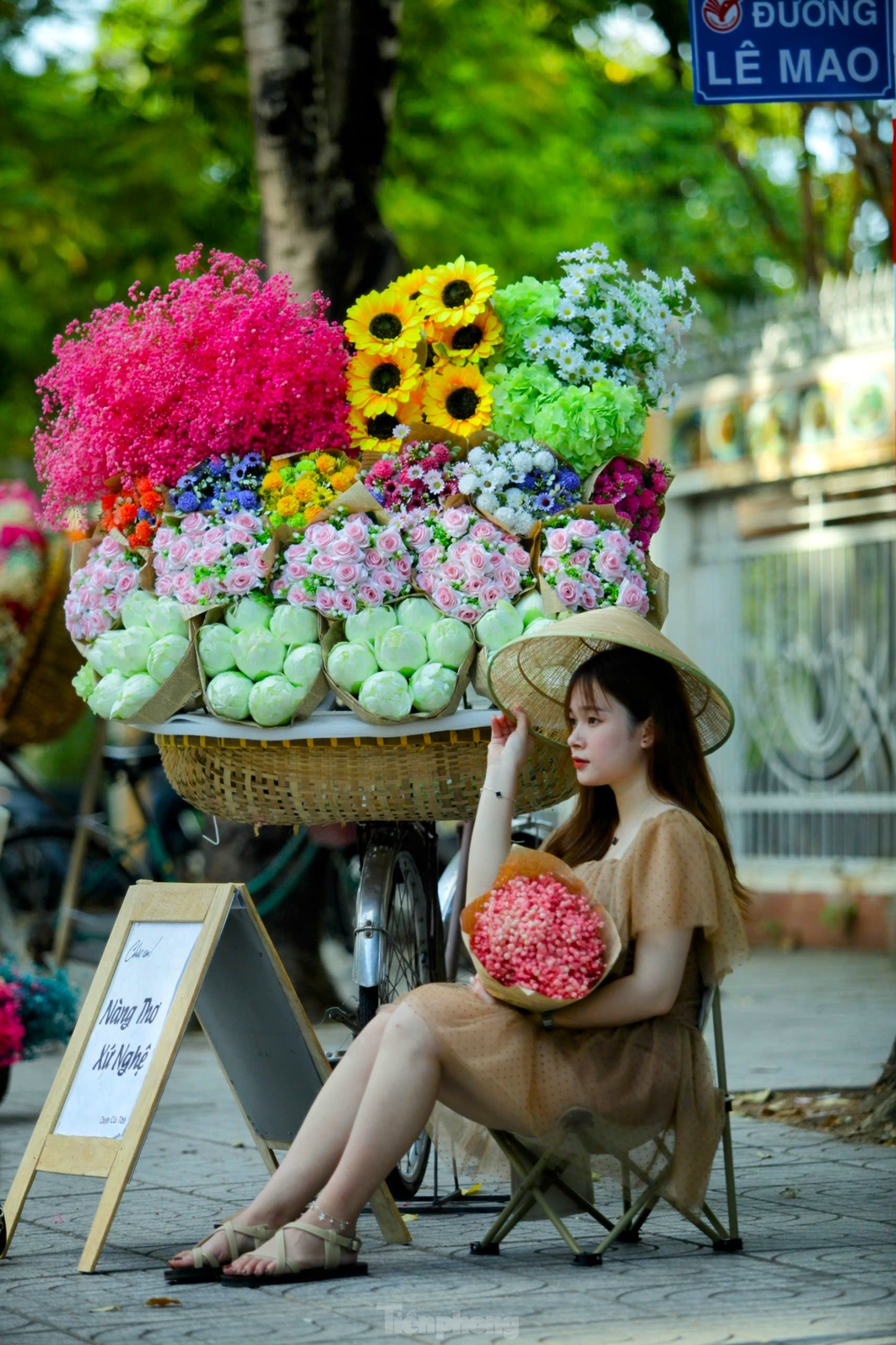 Nhộn nhịp check in trên con đường đẹp nhất thành Vinh-8