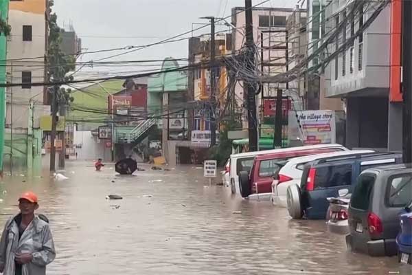 Bão Yagi càn quét Philippines gây lở đất và lũ lụt, ít nhất 14 người thiệt mạng-1