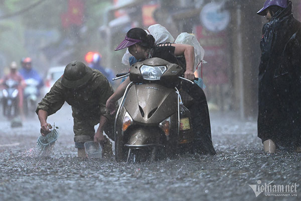 Chủ tịch Hà Nội ra công điện về ứng phó bão YAGI-2