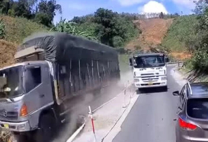 Các bước xử lý khi xe tải mất phanh-2