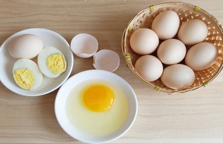 Mẹ bầu ăn nhiều trứng có giúp con đẻ ra da trắng?-1