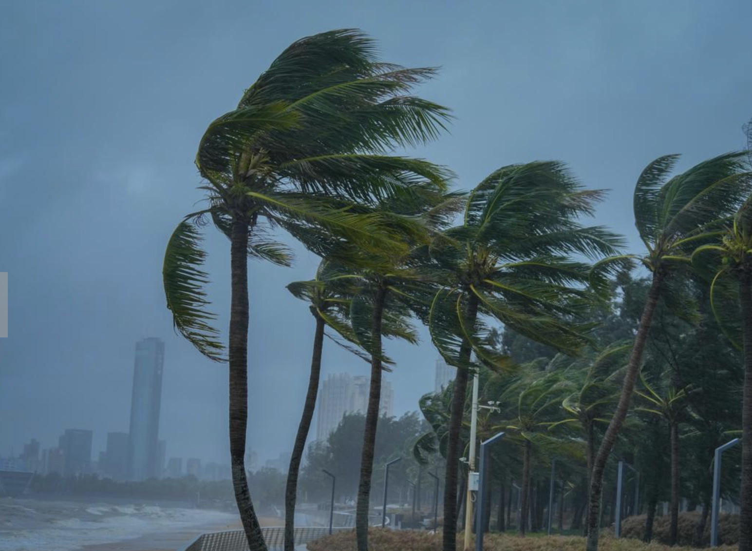 Hình ảnh siêu bão Yagi tấn công Trung Quốc-3