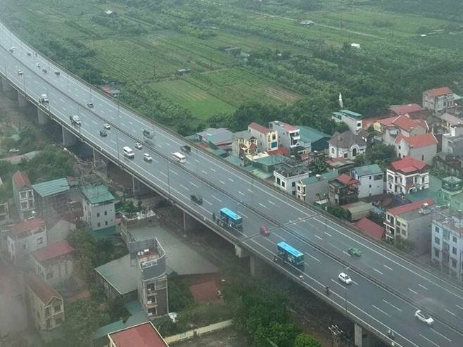 Những câu chuyện cảm động thấm đẫm tình người giữa bão Yagi-7