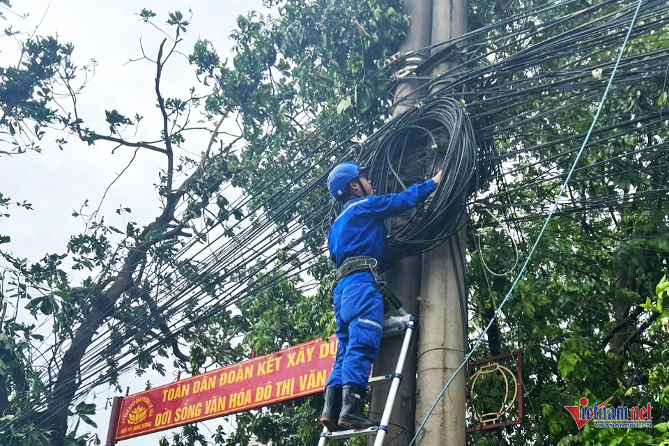 Sóng di động, thông tin liên lạc sẽ khôi phục ngay trong ngày 8/9-1