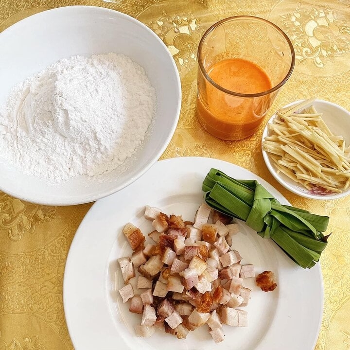 Đặc sản chè bột lọc heo quay chỉ có ở Huế, chinh phục mọi thực khách sành ăn-1