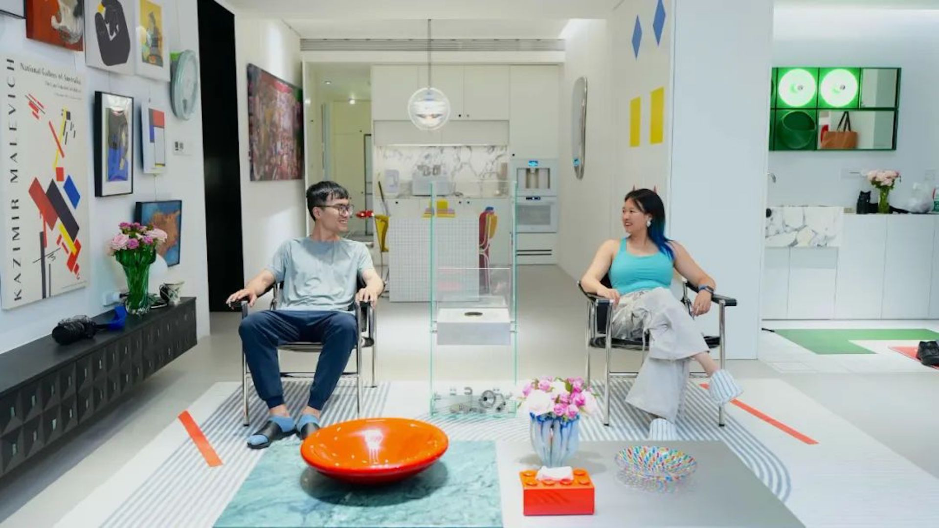 Cô gái quyết phá tường, biến căn tập thể cũ bố mẹ tặng thành nơi ở ngập nắng-6