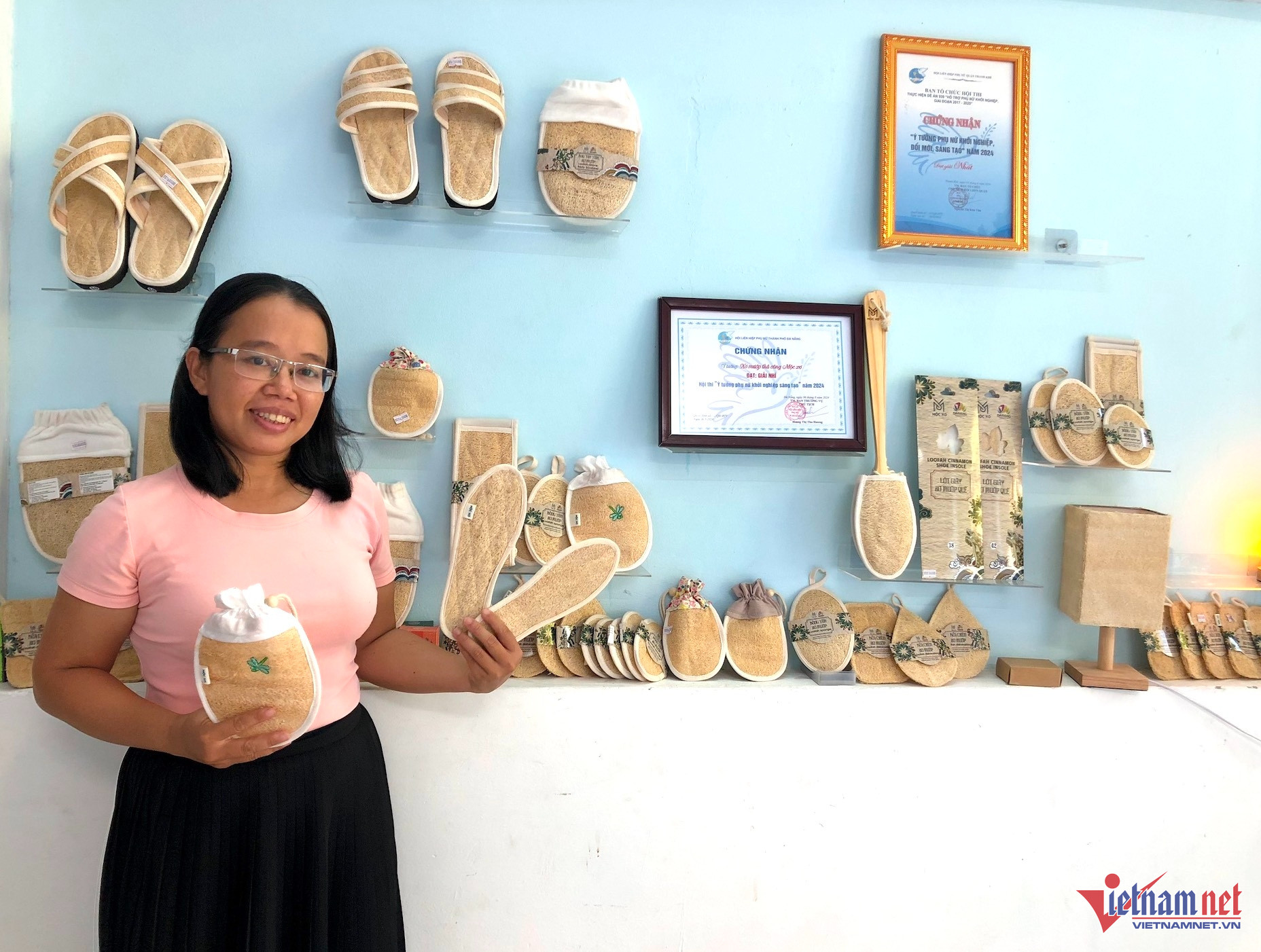 Người phụ nữ ở Đà Nẵng biến loại quả bỏ đi thành vật dụng hữu ích, thu tiền tỷ-1