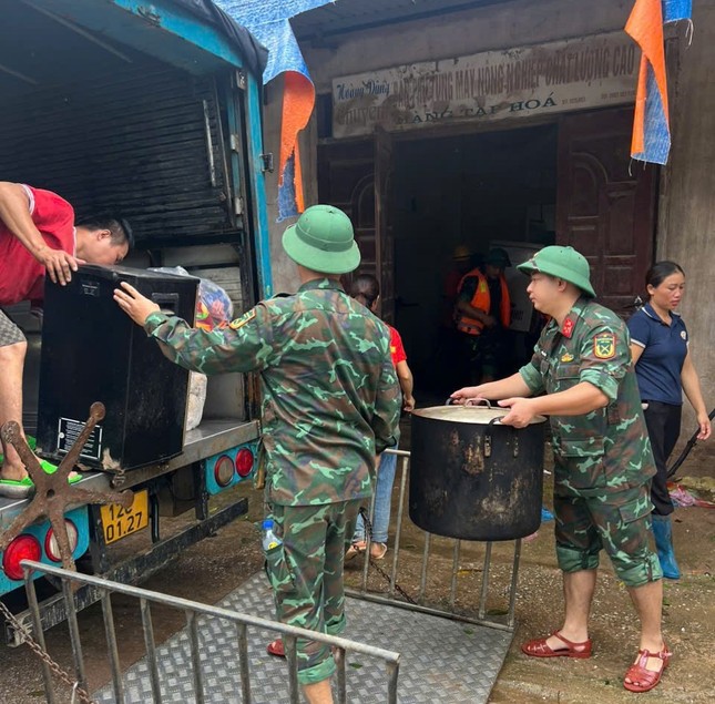 Trắng đêm chạy lũ ở Lạng Sơn-7