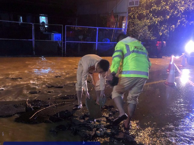 Trắng đêm chạy lũ ở Lạng Sơn-11