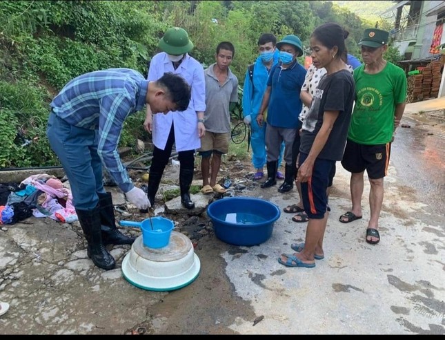 Sau bão Yagi hãy nhớ làm sạch nước sinh hoạt theo cách đơn giản này-3