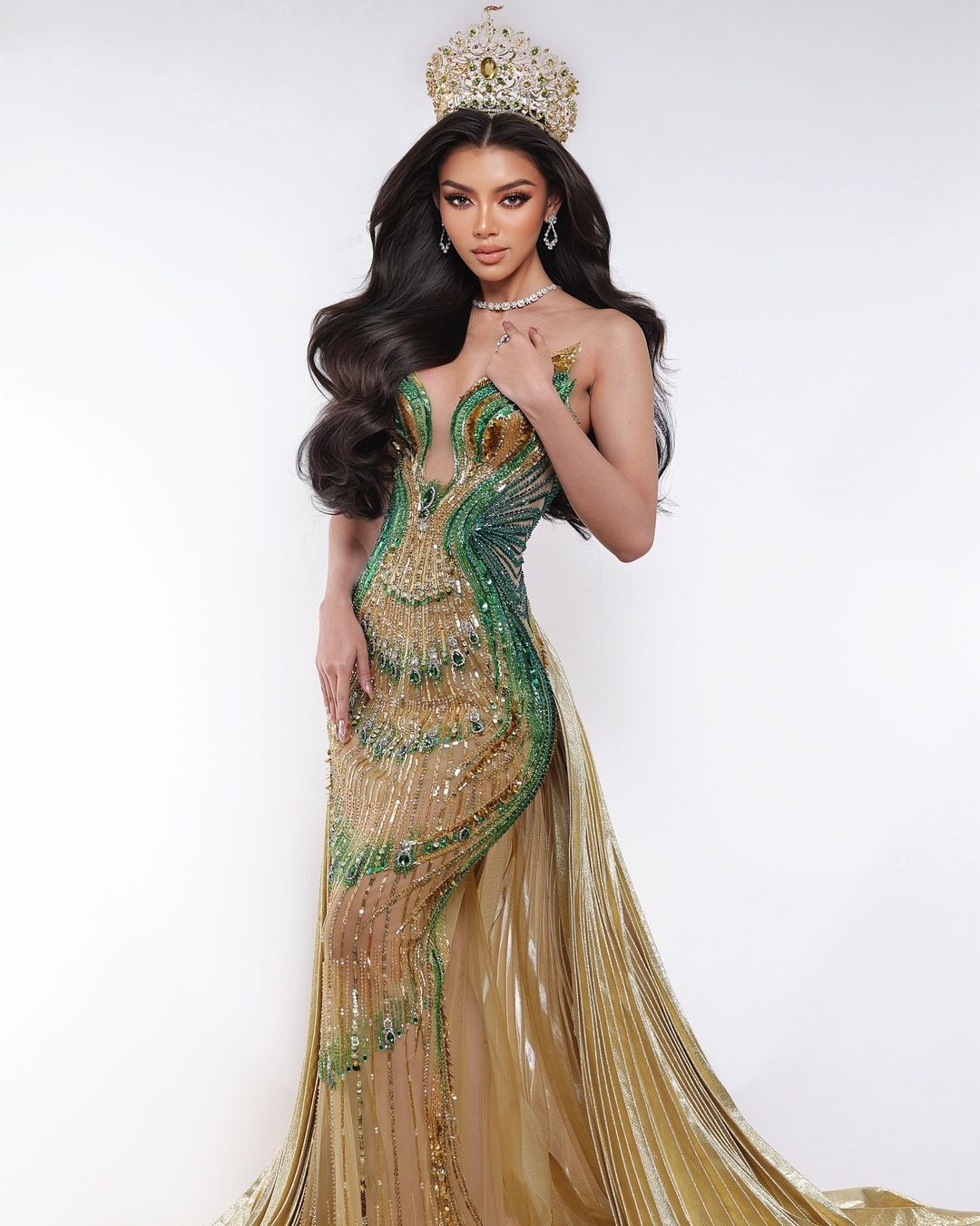 Thí sinh 16 tuổi ở Hoa hậu Hòa bình 2024-2