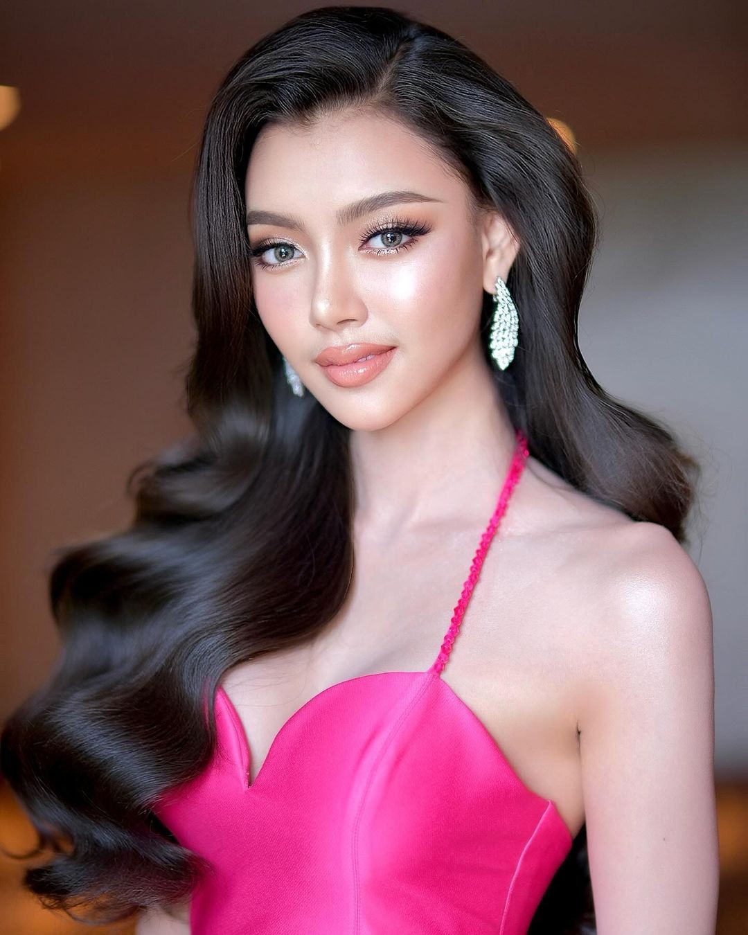 Thí sinh 16 tuổi ở Hoa hậu Hòa bình 2024-23