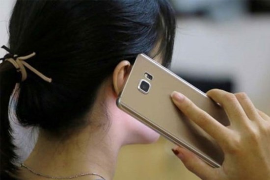 Nhận 100 cuộc điện thoại không có ai nói gì, vợ sốc khi biết sự thật