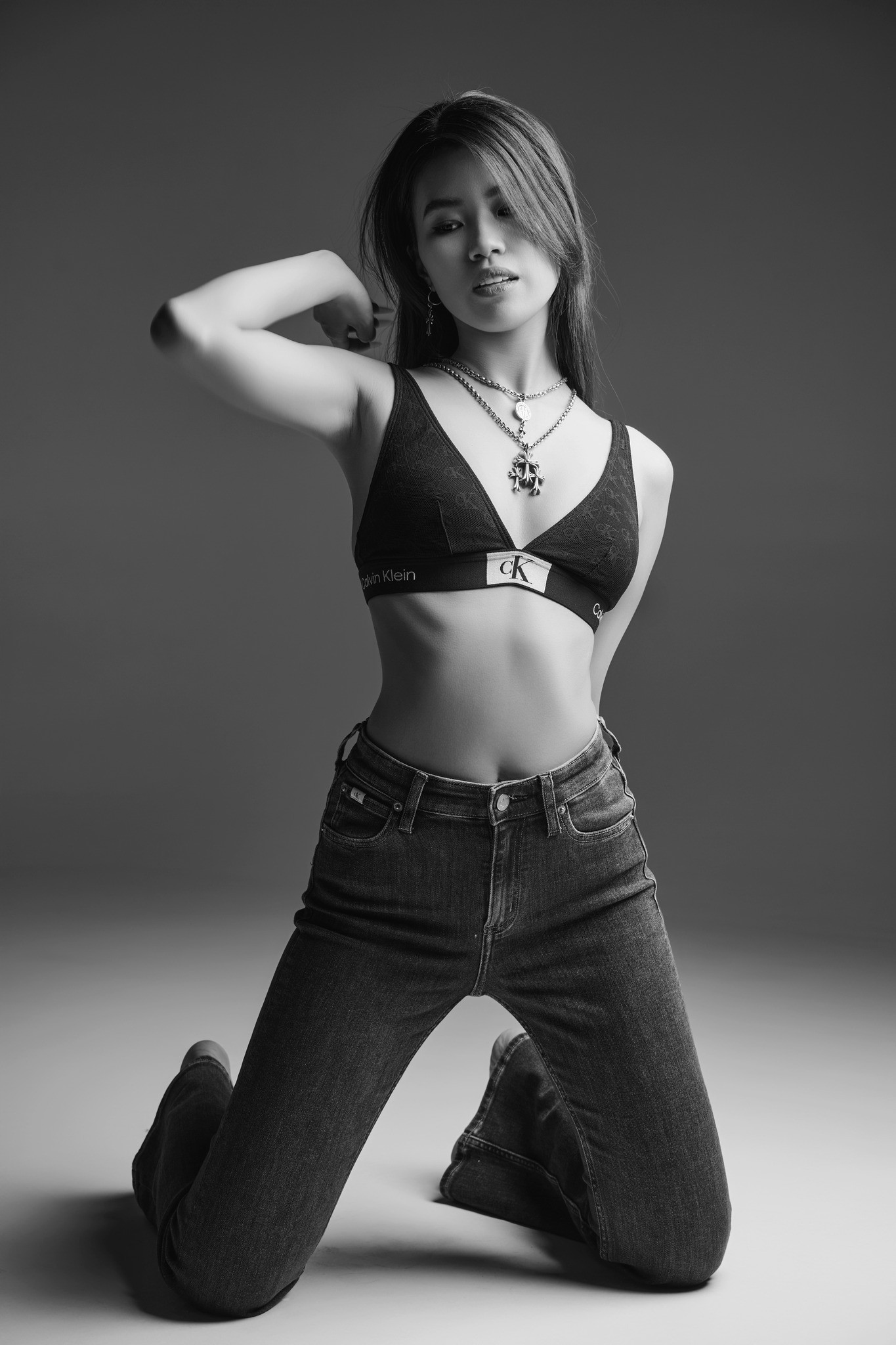 Pháo khoe thần thái cực slay bên cạnh loạt người đẹp Miss Universe Vietnam 2024-7