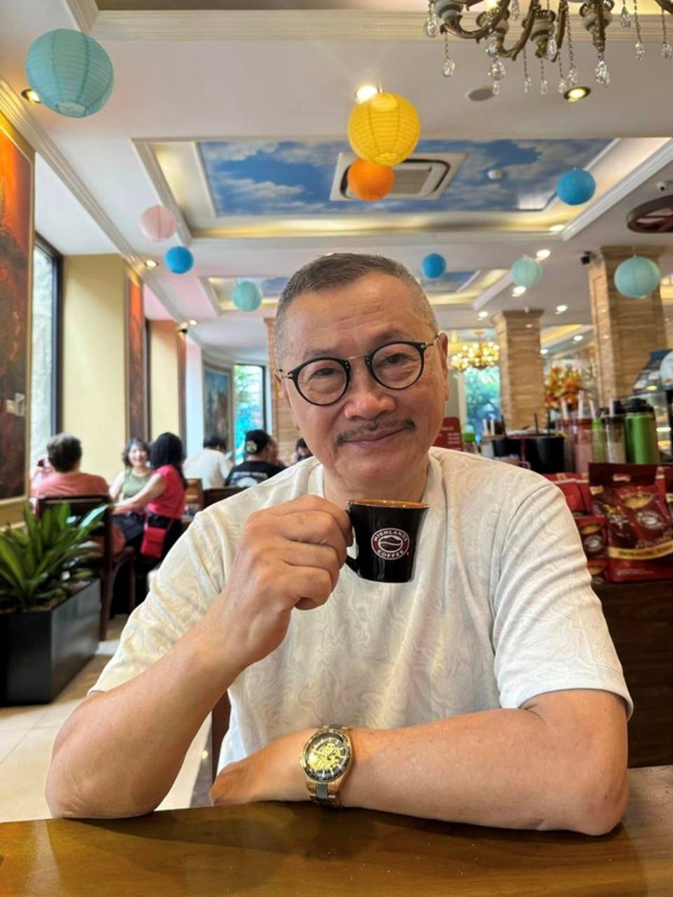 NSND Trần Đức: Về hưu mà không đóng phim thì nhanh già nua, lão hóa lắm-3