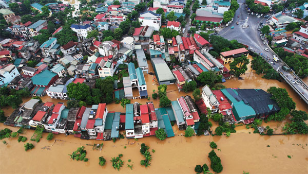 Nhìn từ trên cao, thành phố Yên Bái ngập trong biển nước-3