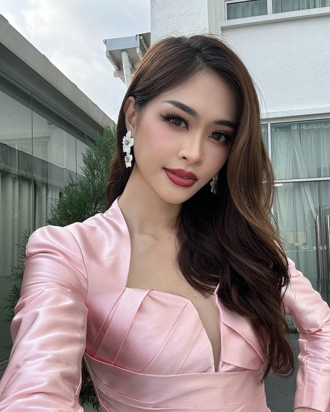 Diễn viên đóng phim cùng Âu Dương Chấn Hoa đăng quang Hoa hậu Hoàn vũ Malaysia-20