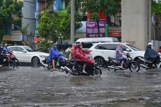 Cảnh báo hơn 75 tuyến phố ở Hà Nội có thể ngập trong 3 giờ tới