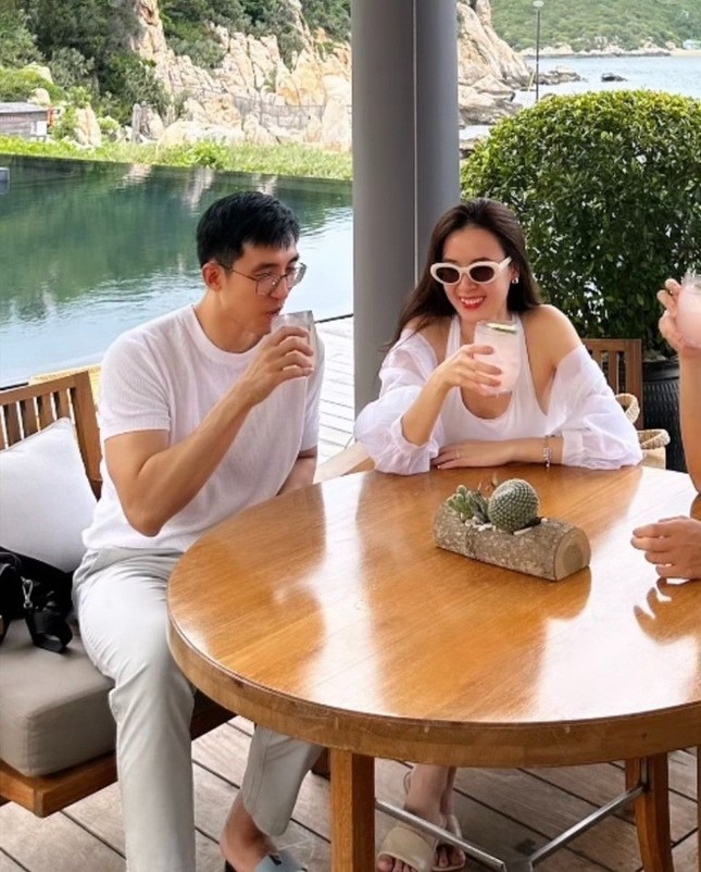 Hai dâu hào môn Hà Tăng, Midu có chung công thức phối đồ cực hiệu quả-4