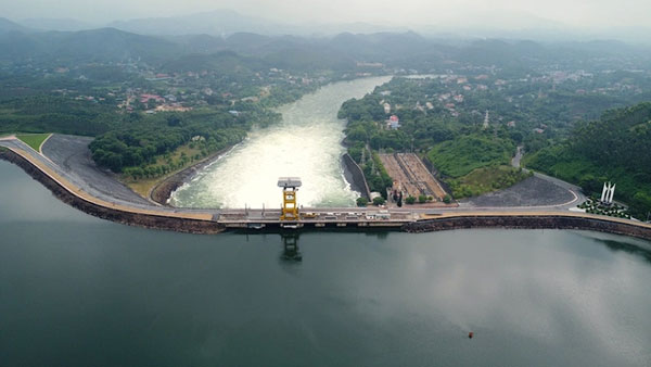 Khẩn cấp bảo đảm an toàn đập thủy điện Thác Bà khi lưu lượng nước về quá khả năng xả lũ-1