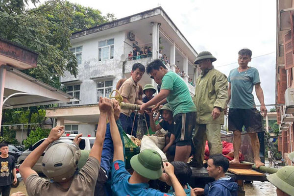 Vỡ đê sông Lô đoạn qua huyện Sơn Dương, tỉnh Tuyên Quang-3