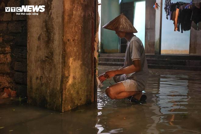 Đêm trắng giữa vùng rốn lũ Chương Mỹ, Hà Nội-3