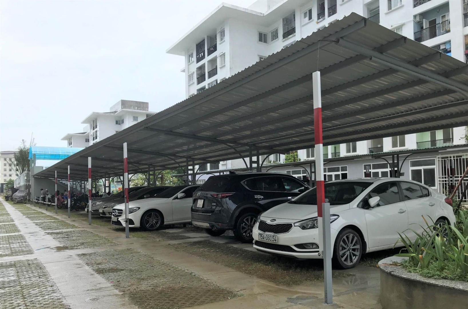 Kinh nghiệm bảo vệ ô tô trước những cơn bão lớn như Yagi-1