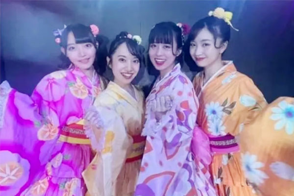 Cô gái cấp cứu cho nam bệnh nhân ở ga tàu, danh tính khiến nhiều người bất ngờ-1