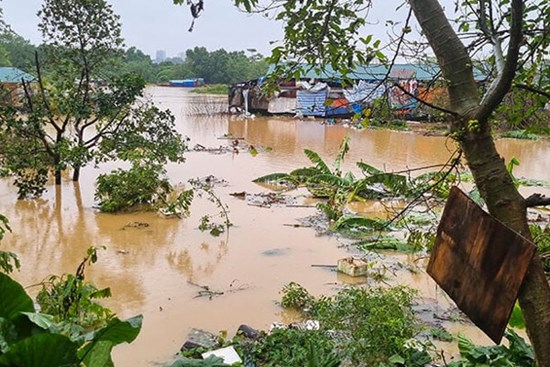 Chủ tịch Hà Nội yêu cầu cứu chữa miễn phí người bị thương do bão số 3 và mưa lũ