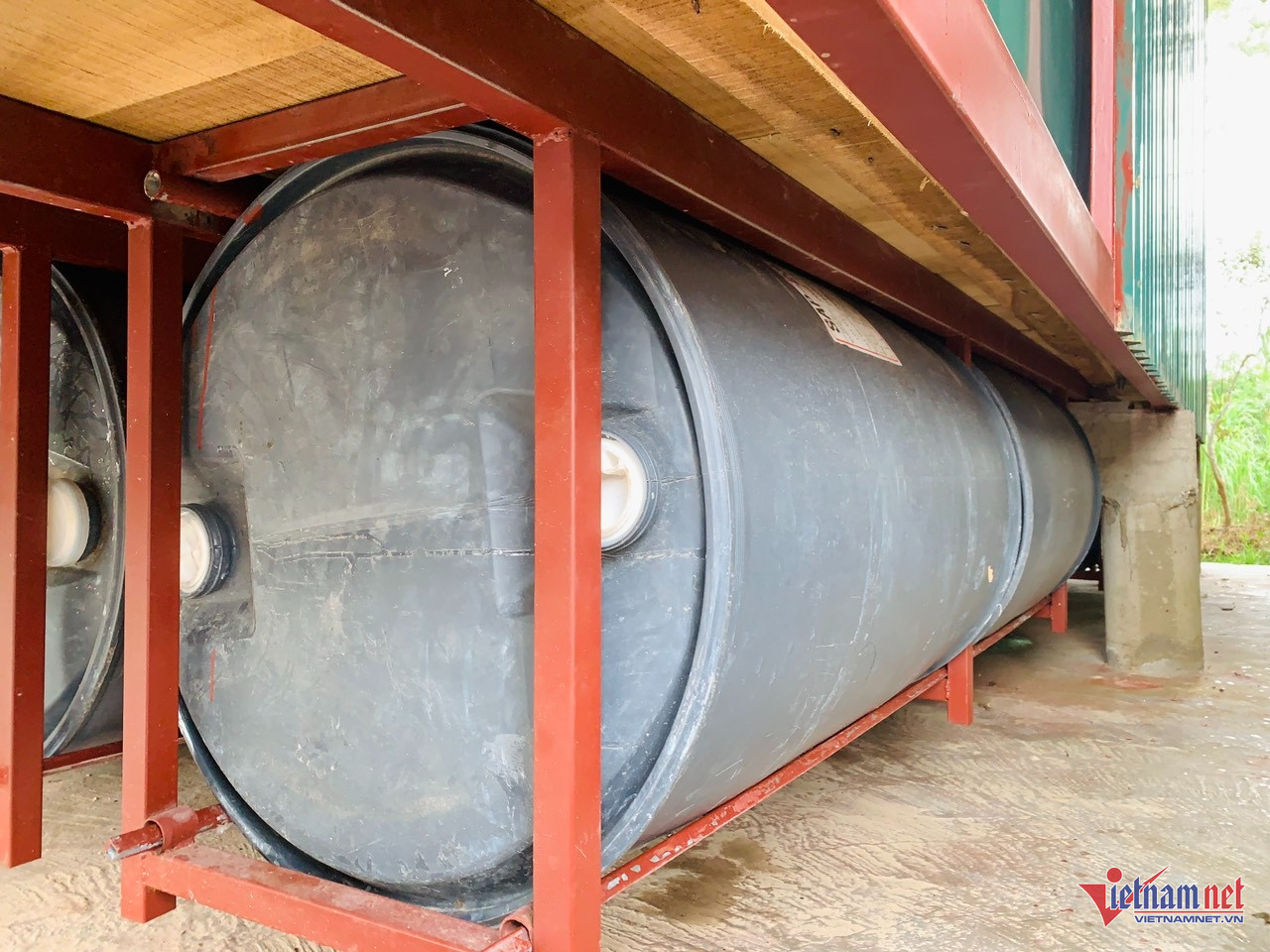 Bao đời vật lộn trong lũ dữ, người Hà Tĩnh hiến kế nước dâng nhà nổi-2