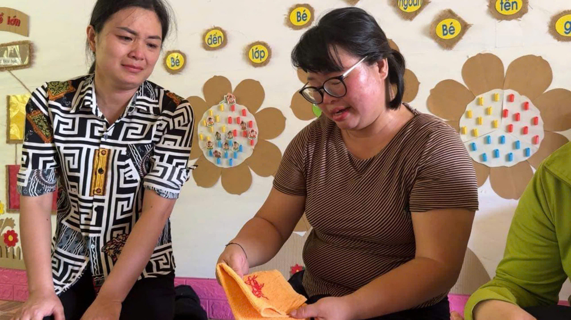 Một lớp học có 7 trẻ tử vong vì lũ quét: Cô giáo rưng rưng gói di vật gửi về gia đình-1