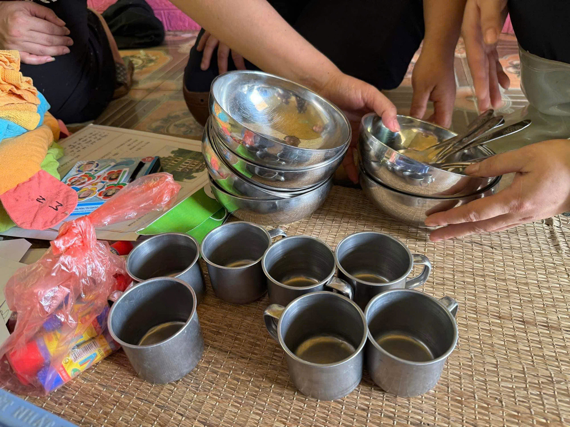 Một lớp học có 7 trẻ tử vong vì lũ quét: Cô giáo rưng rưng gói di vật gửi về gia đình-3