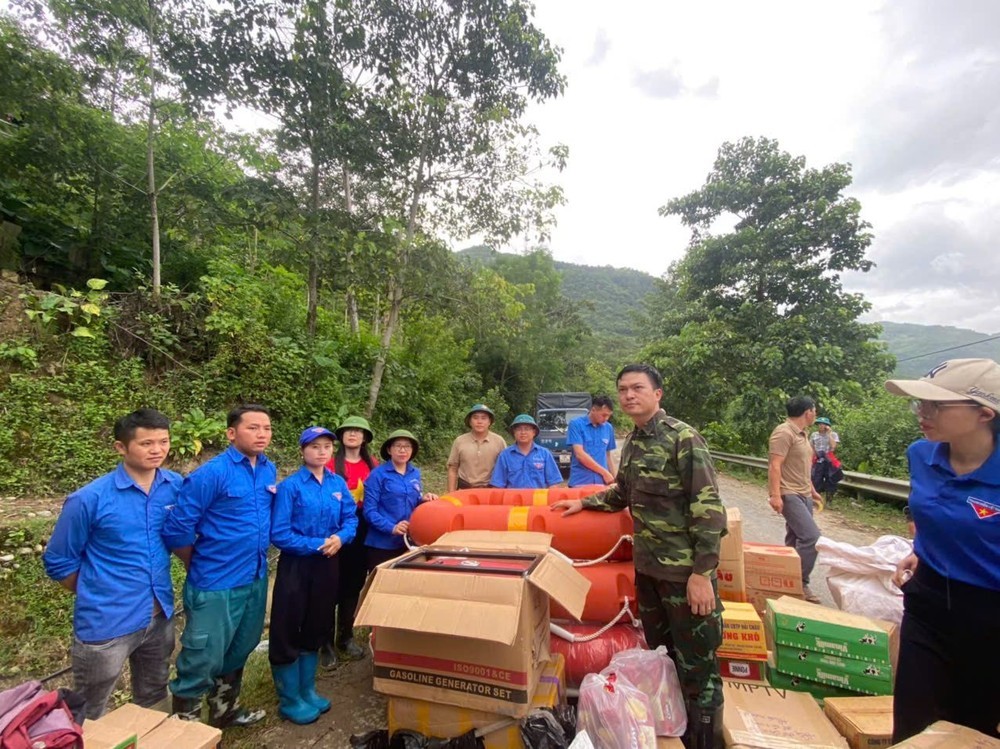 Nhìn lại toàn cảnh trận bão lũ tàn khốc-13