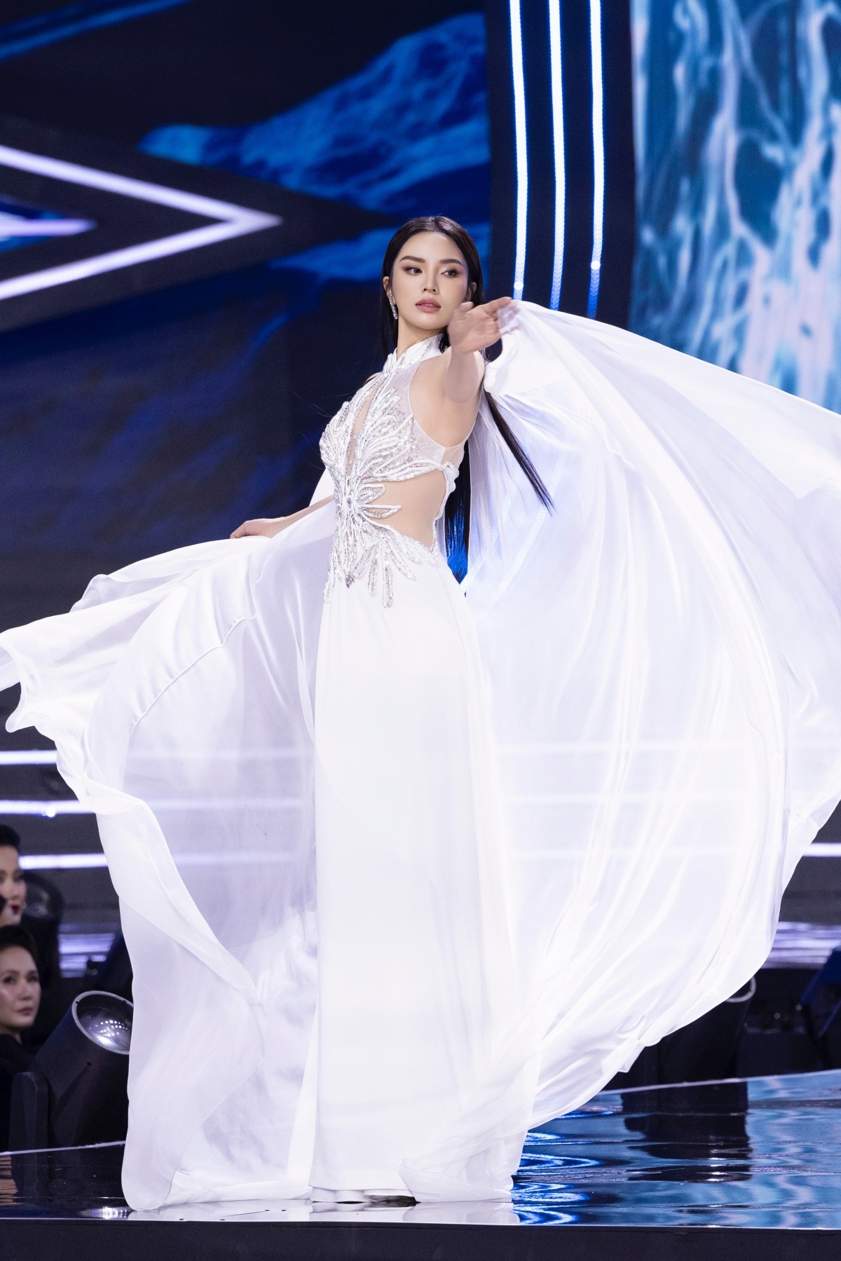 Nhan sắc Top 5 Miss Universe Vietnam 2024 trong trang phục áo dài và dạ hội-4