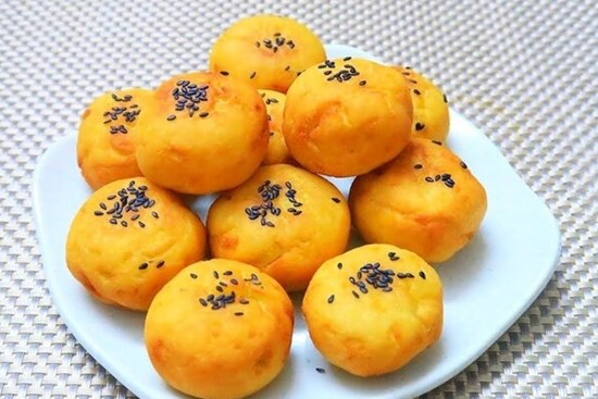 Cách làm bánh khoai lang trứng bổ dưỡng, lạ miệng
