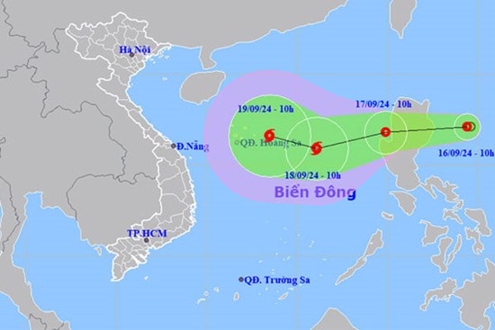 Áp thấp nhiệt đới sắp vào Biển Đông, khả năng mạnh lên thành bão số 4