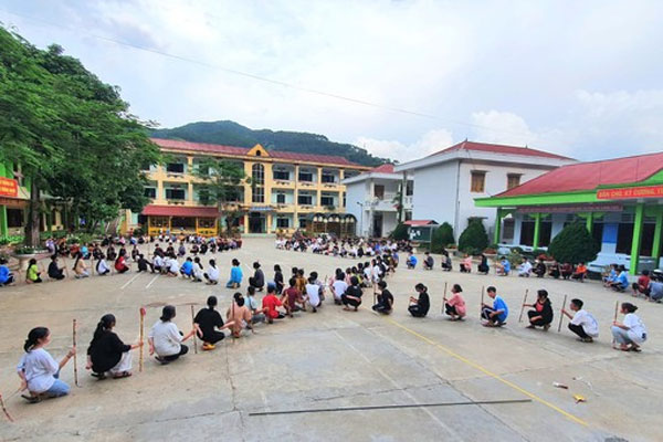 55 học sinh ở Hà Giang nhập viện sau bữa liên hoan Trung thu-1