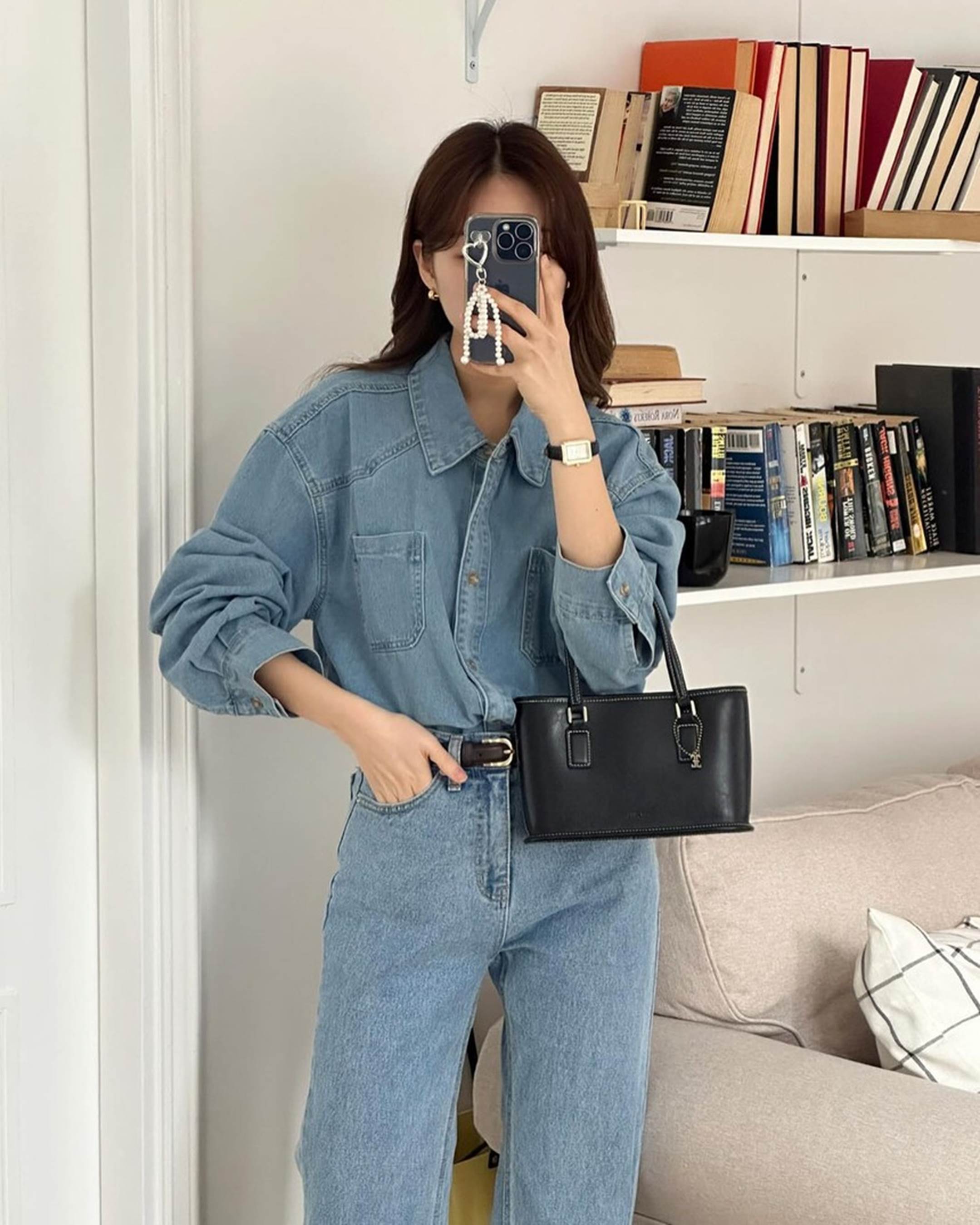 10 cách mặc trang phục denim vừa trẻ trung vừa thanh lịch tới công sở-1