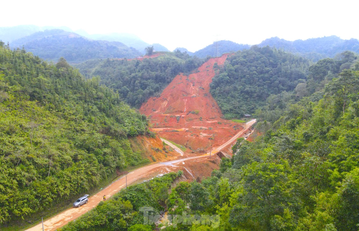 Toàn cảnh 2 vụ sạt lở ở Cao Bằng khiến hơn 40 người tử vong và mất tích-9