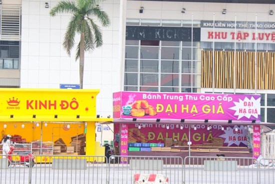 Hà Nội: Bánh trung thu đại hạ giá vẫn ế