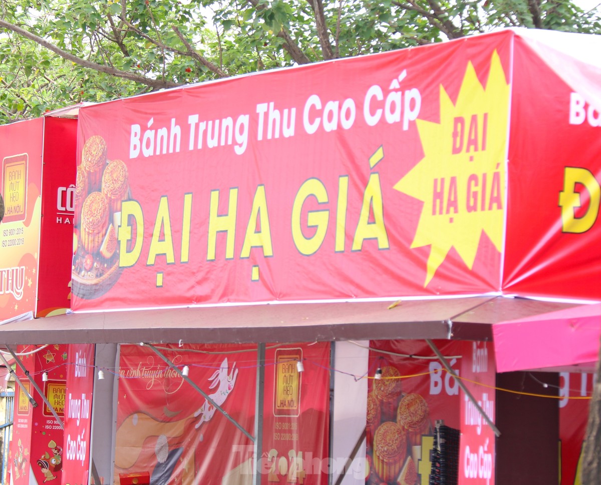 Hà Nội: Bánh trung thu đại hạ giá vẫn ế-3