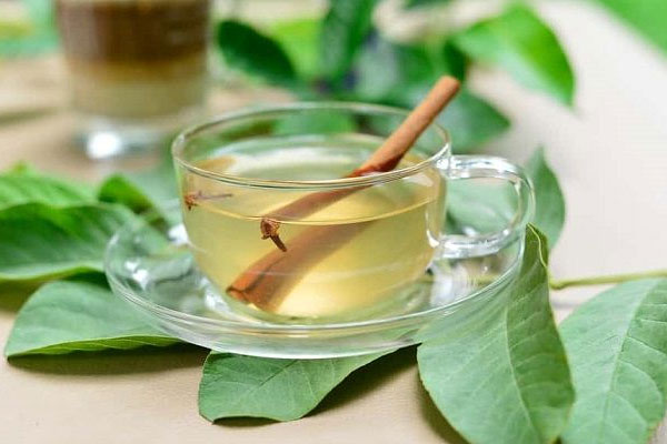 Sáng ngủ dậy nên uống nước trước hay đánh răng trước?-2